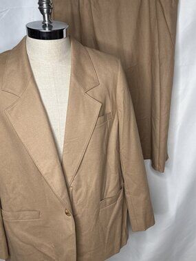 Vintage Pendleton Wool Suit Blazer Skirt Camel Tan Womens Size 22 Old Money USA